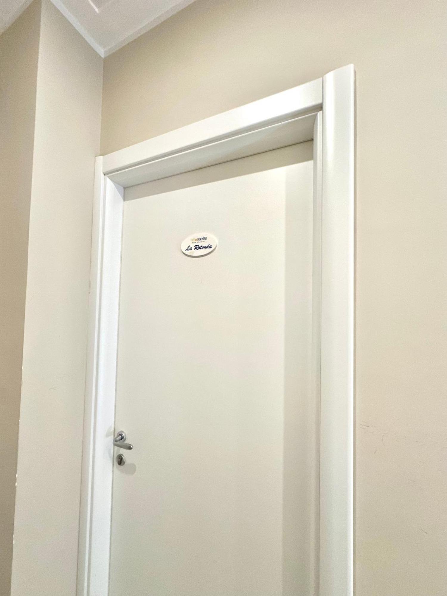 Tuttoincentro Bed & Breakfast Salerno Exterior foto