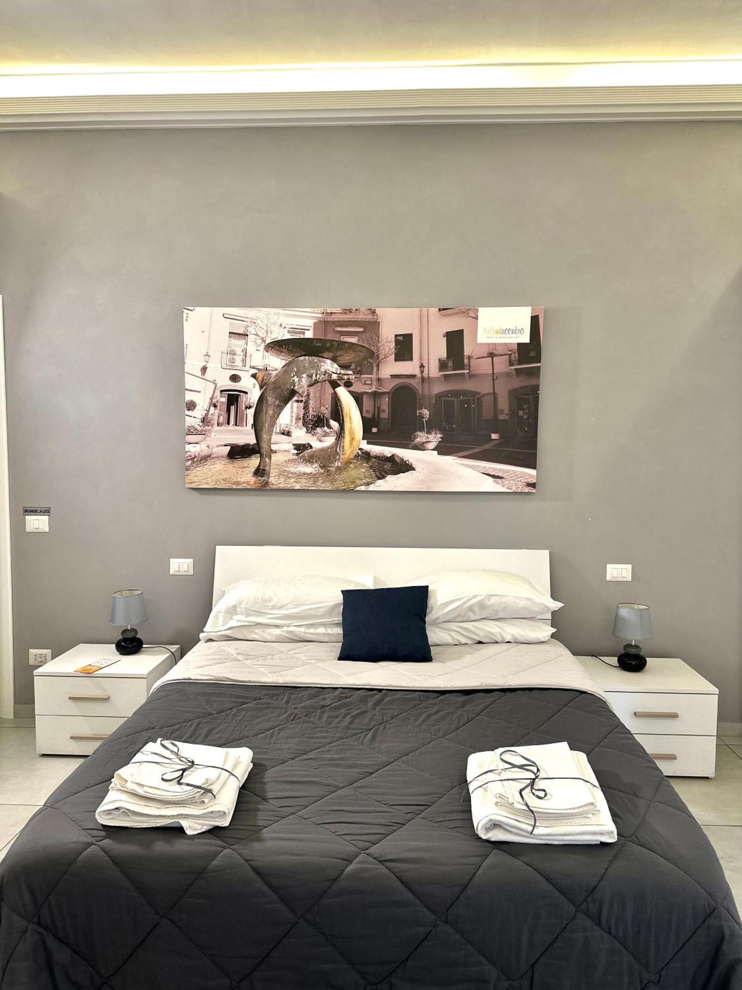 Tuttoincentro Bed & Breakfast Salerno Exterior foto