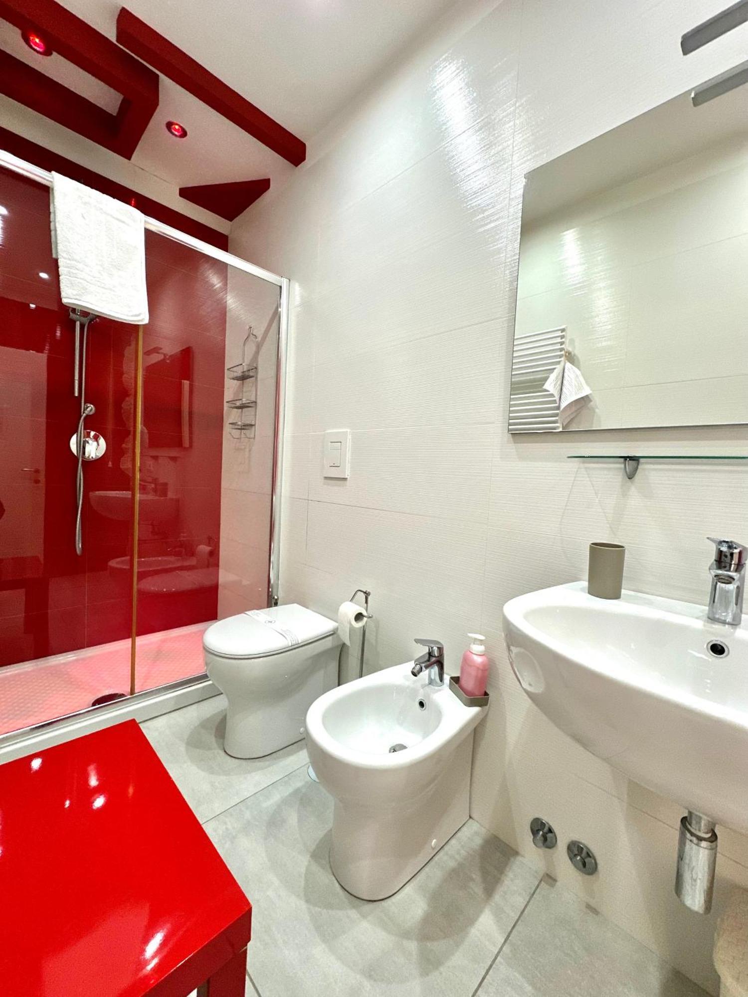 Tuttoincentro Bed & Breakfast Salerno Exterior foto